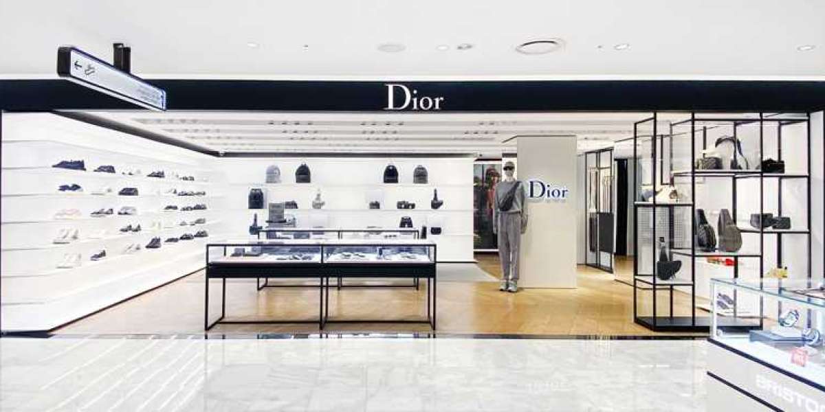 Dior Outlet Single Women My first date track