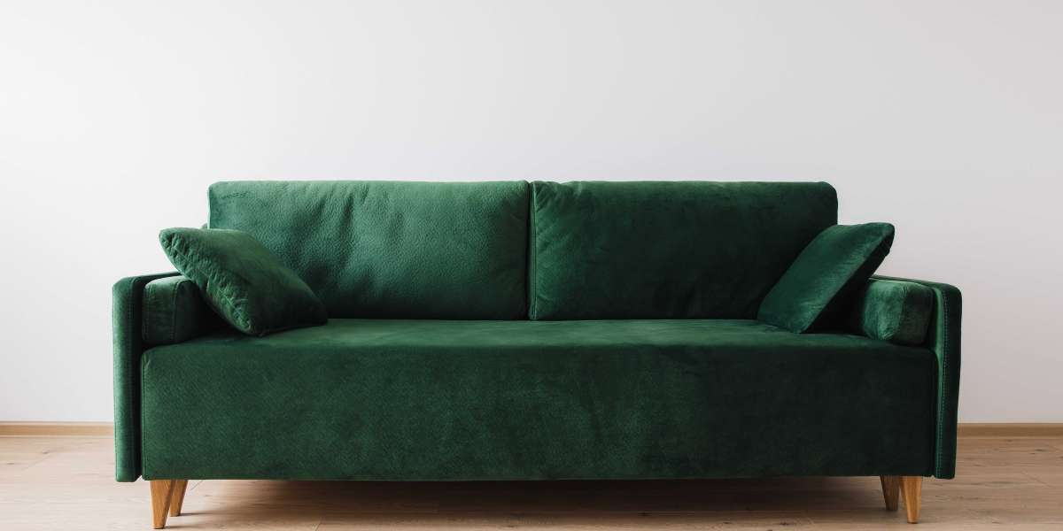 The Top Summer Sofa Sale Experts Have Been Doing Three Things